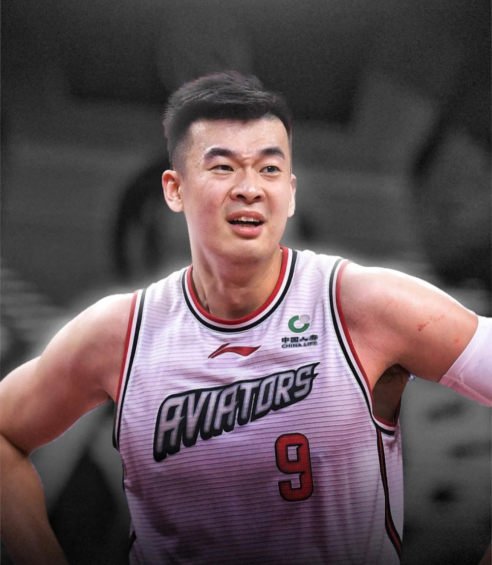 关于国际比赛日体能课后；深圳男篮主帅复盘备战NBA总决赛；赛场秩序良好；控场能力受关注的信息