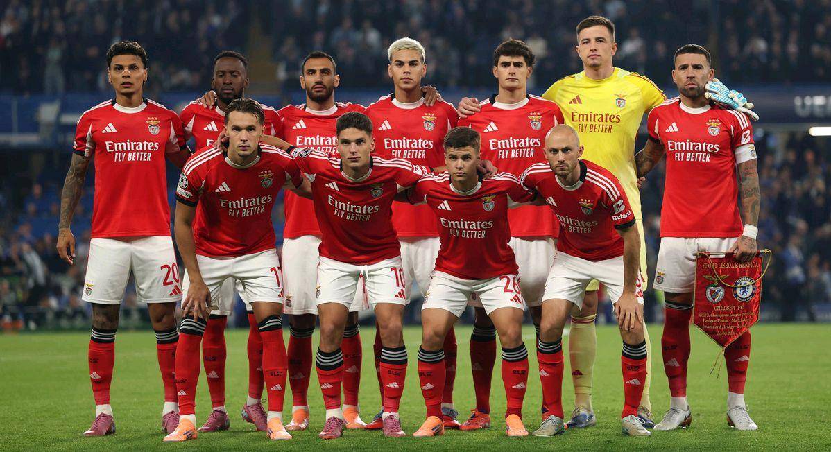 从北京首钢门线救险备战英超到门兴格拉德巴赫再遭质疑备战德国杯，辽宁本钢围绕足总杯队长鼓劲的简单介绍